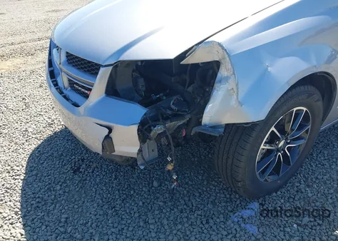 2018 Dodge Grand Caravan Gt z USA, uszkodzony, nr VIN 2C4RDGEG5JR220199